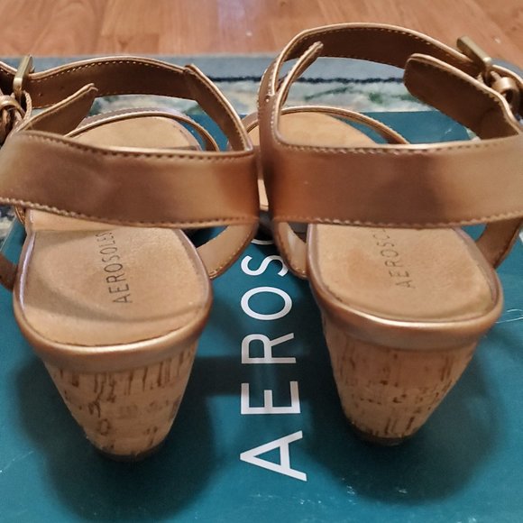 Pink Metallic Wedge Sandals Barbiecore Size 6 - Picture 1 of 7